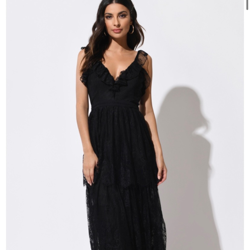 Tobi Luna 3 tiered ruffle lace dress